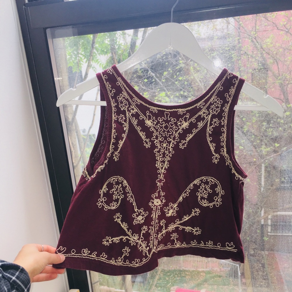 Ecoté Open-back Boho Crop Top